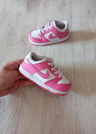 Кросівки на дівчинку nike dunk low (td) white/pink оригинал.