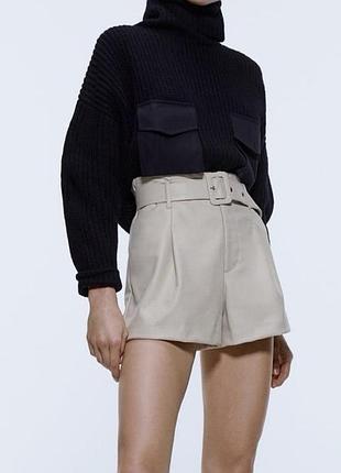 Zara шкіряні шорти ,нові ,розмір хс,бежевого кольору