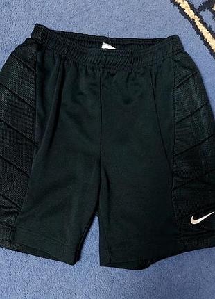 Шорты тренировочные с защитой nike р м