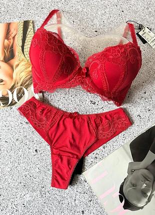 Комплект acousma — бюстгальтер push-up і трусики бордовий 85c
