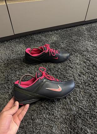 Вінтажні жіночі кросівки nike air cardio iii