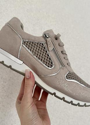 🖇️кросівки caprice 39 р.