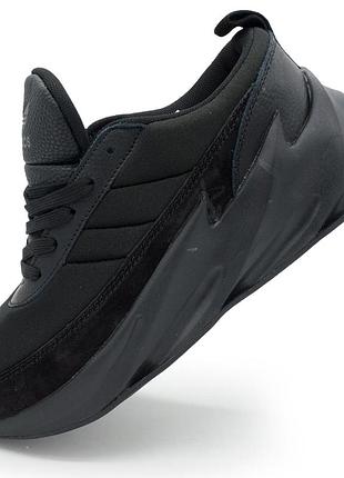Женские кроссовки adidas sharks полностью черно. топ качество! 37. размеры в наличии: 36, 37.