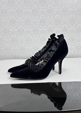 Туфлі-лодочки christopher kane з оксамитової шкіри та рюшами