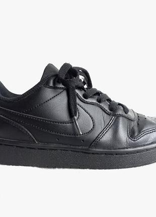 Кросівки шкіра nike, устілка 23,5 см.