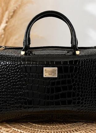 Жіноча сумка dolce & gabbana чорна лакова під крокодила саквояж d&g люкс