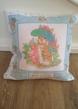 Подушка декоративная peter rabbit