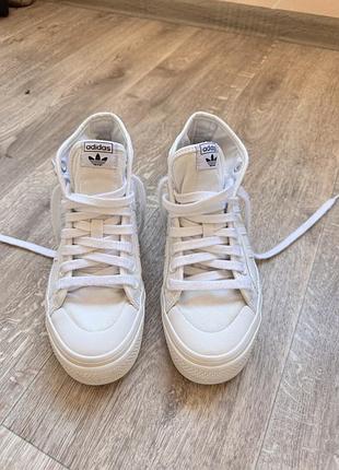 Кросівки adidas nizza