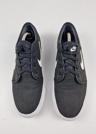 Чёрные кеды nike toki low 3