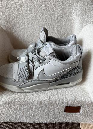Сірі кросівки nike 25-25.5 устілка