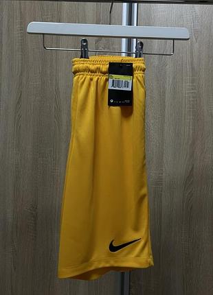 Шорти nike dri-fit жовті, розмір s, нові з біркою