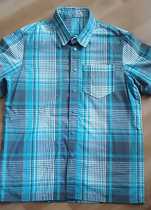Мужская рубашка тенниска, кнопки пластиковые, короткий рукав, прибл. р. sм