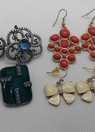 Сережки цвяшки і на швензах