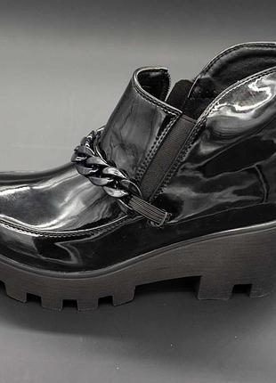 Женские черные ботинки demiroza k1015 40. размеры в наличии: 35, 36, 37, 38, 39, 40.