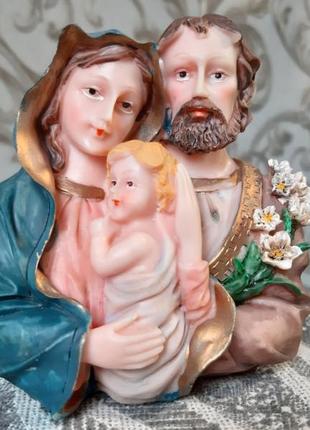 Статуэтка искр, дева мария и йосина