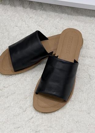 Шкіряні шльопанці шльопки steve madden