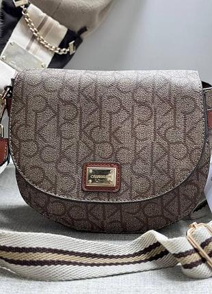 Небольшая женская сумочка на плечо ck k6071 light brown