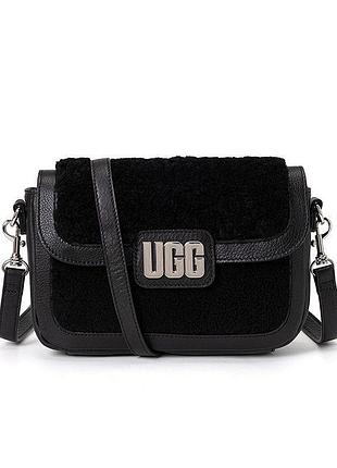 Чорна сумка ugg crossbody з хутром / уг зимова