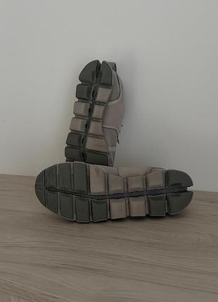 Кросівки on cloud,40.5р 3