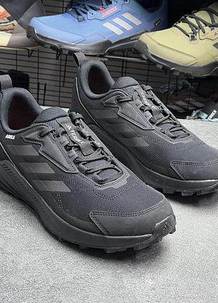 Чорні кросівки adidas terrex id3464