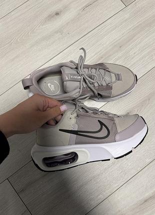 Кросівки жіночі nike air max intrlk