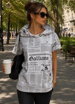 Біла футболка з капюшоном john galliano, розмір m