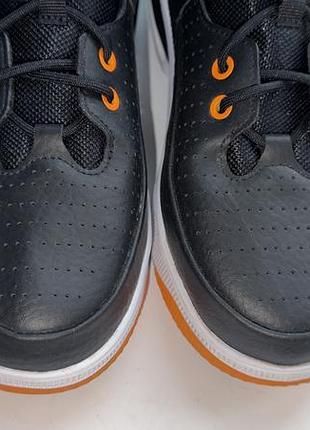 Jordan max aura 5 6