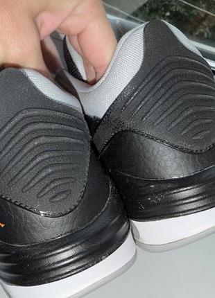 Jordan max aura 5 8