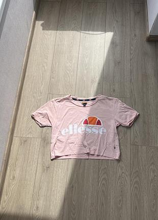 Топ ellesse