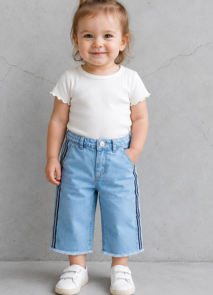 Летние укороченные джинсы с лампасами zara бирка 2 года