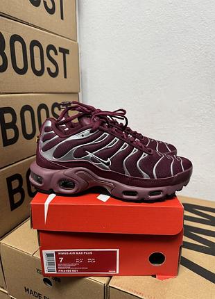 Жіночі кросівки найк аір макс стильні повсякденні nike air max tn plus bordo 39