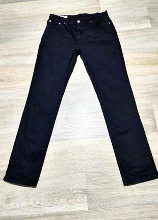Мужские чёрные джинсы levis premium lot. 511 , размер по бирке - 30/32 .