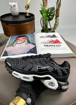 Nike air max plus black white line 2