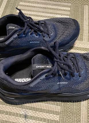 Кроссовки brooks ghost max 44р. 28см оригинальны в хорошем состоянии.