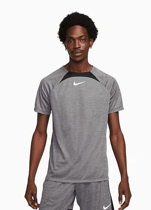 Чоловіча футболка nike dri - fit academy 🩶