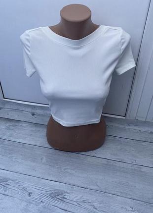 Новый белый топ shein xs(34)6, пог 34 см, пот 30 см, длина 35 см
