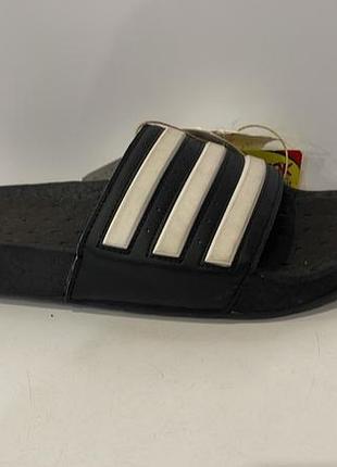 Шльопанці adidas