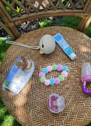 Лот набір для немовляти, пустушка nuk, chicco  physio soft, ніблер, крем для сосків, футляр для пустушки, набор для малыша
