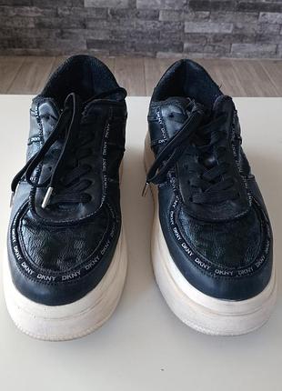 Сникеры dkny кожаные