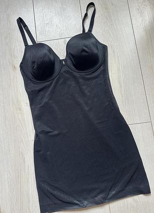 Коригуюча сукня грація triumph pure sensation