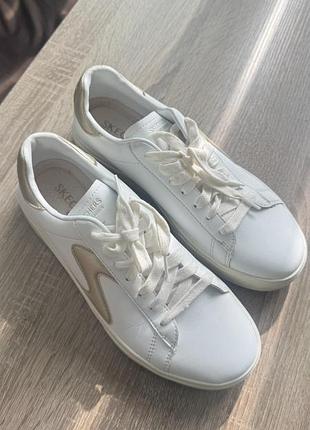 Жіночи кросівки skechers білі, розмір 40