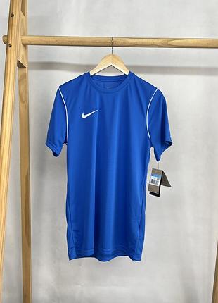 Nike футболка нова
