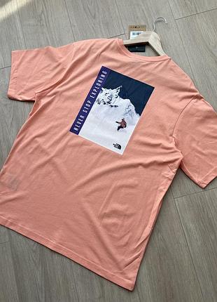 Оригінальна футболка the north face snowboarding graphics tee (nf0a882cet3)