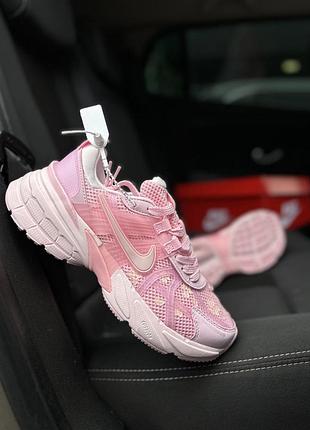 Жіночі кросівки найк стильні повсякденні nike v2k runtekk pink flowers 40