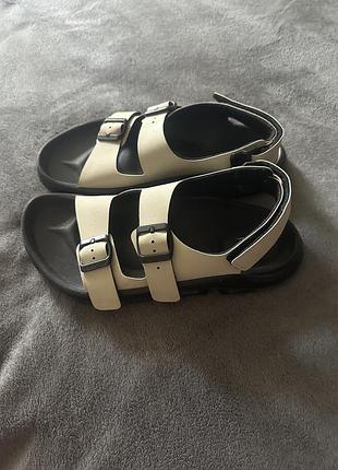 Босоніжки birkenstock