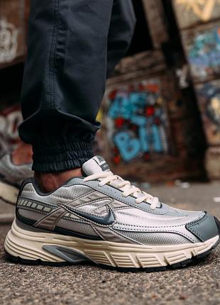 Кроссовки nike initiator