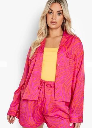 🥰 яскраві шорти в анімалістичний принт boohoo