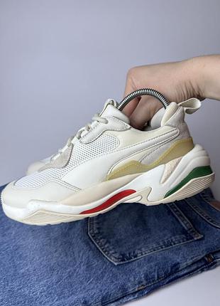 Стильні кросівки puma thunder spectra