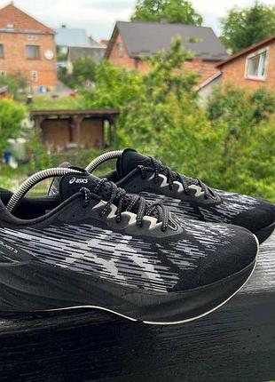 Кросівки asics novablast 3