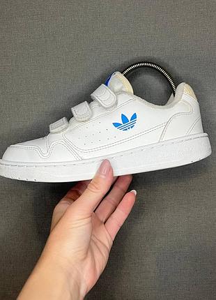 Кросівки adidas 33 р